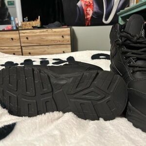 DEAR XIUER Sneakers Size 6.5 Women’s USA Black